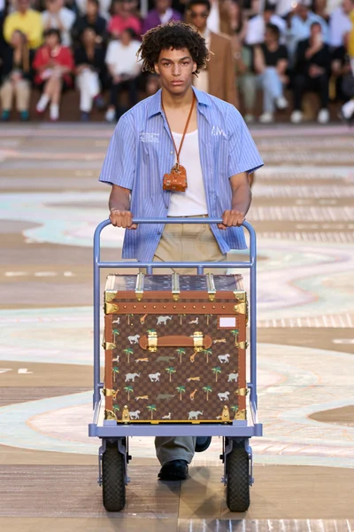 Look 54
